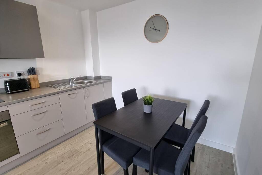 2 Bedroom Penthouse Манчестер Екстер'єр фото